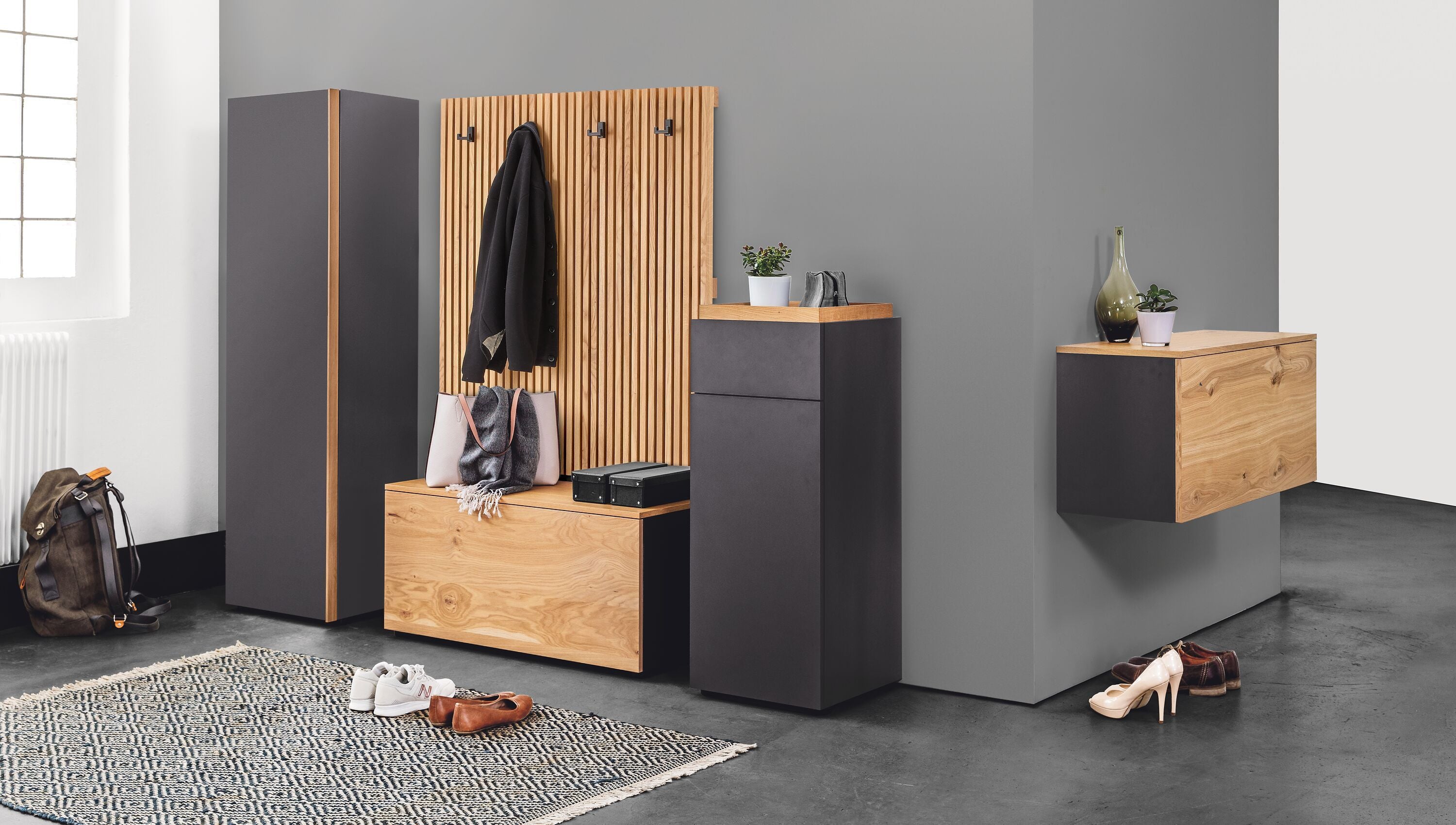 RAKKEL II Schuhschrank - Anthrazit / B: 50.0 cm x T: 41.6 cm x H: 174.5 cm