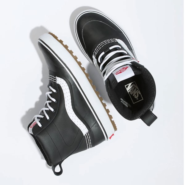 Après ski VANS UA STANDARD MID SNOW MTE BLACK/WHITE