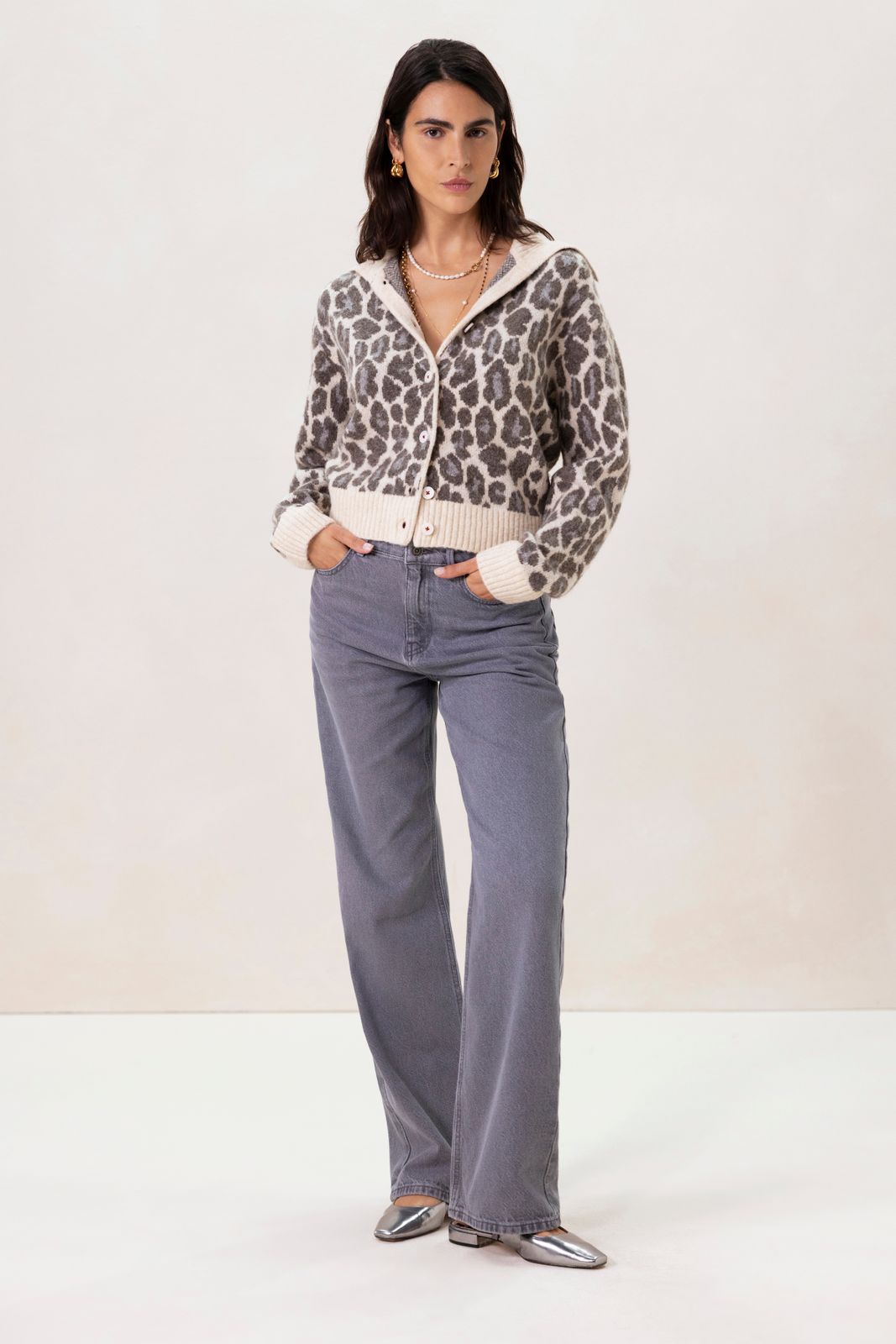 Beige gebreid vest met leopard print