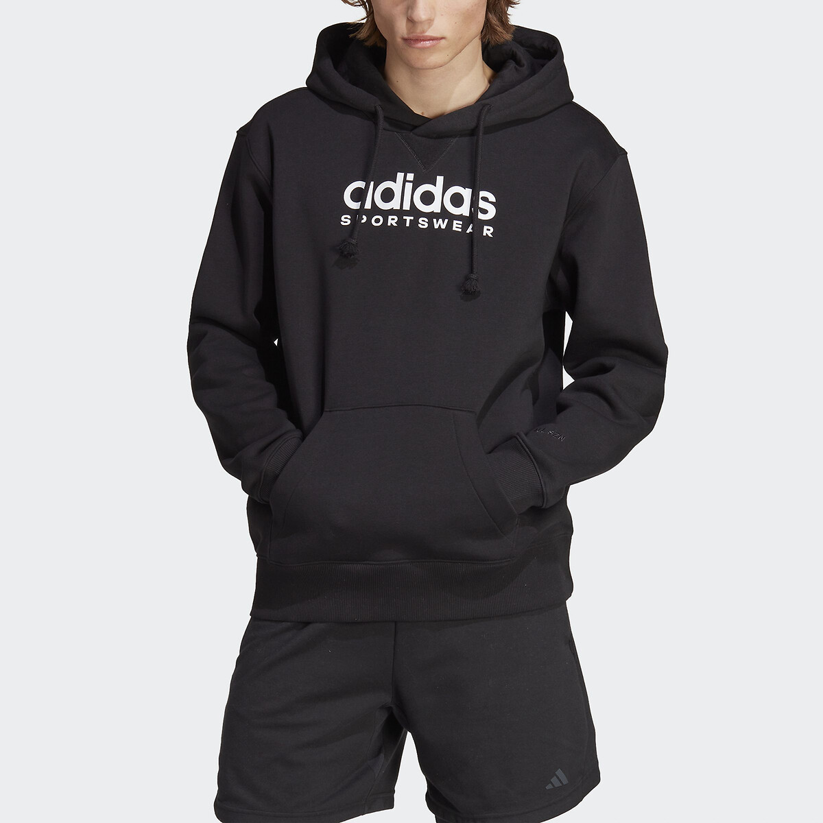 Roupas esportivas Adidas<br>Moletom com capuz e logo grande