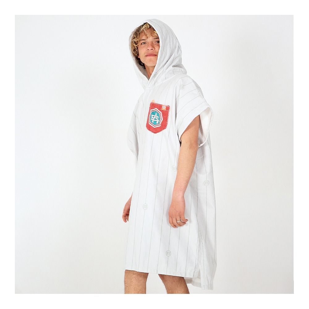 After Essentials HIGH SCHOOL CALIFORNIA - Poncho blanc