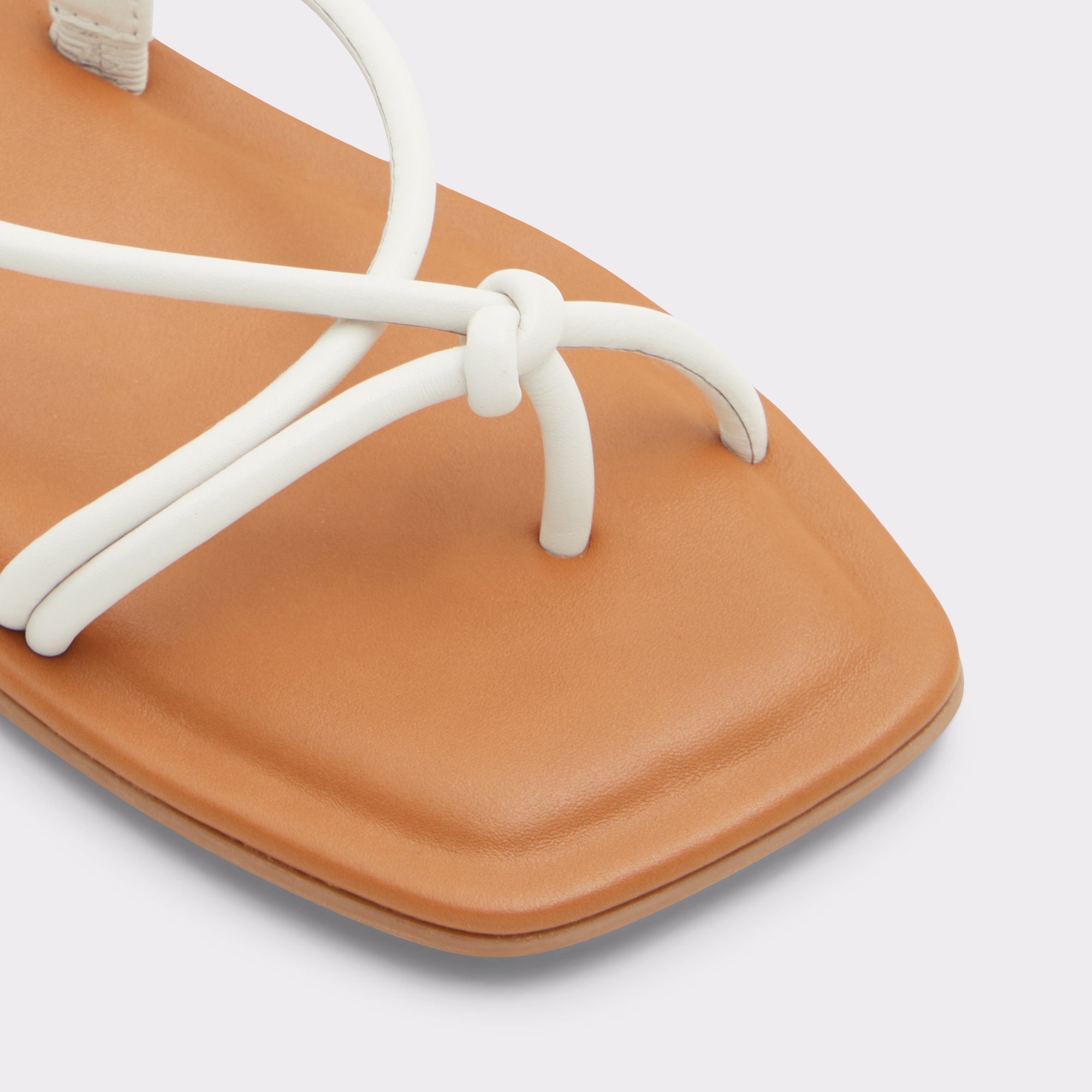 Beraeldar White Women Flat Sandals