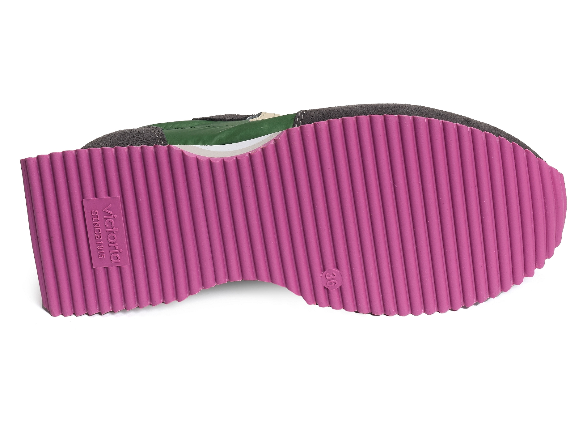 1134104 gris vert