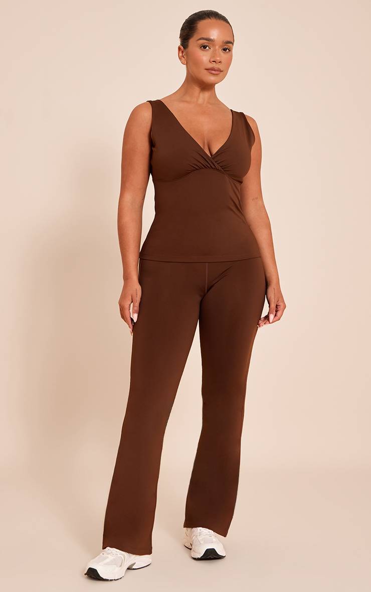 Chocolat Haut Long Sculptant À Effet Gainant Avec Encolure Cache-cœur
