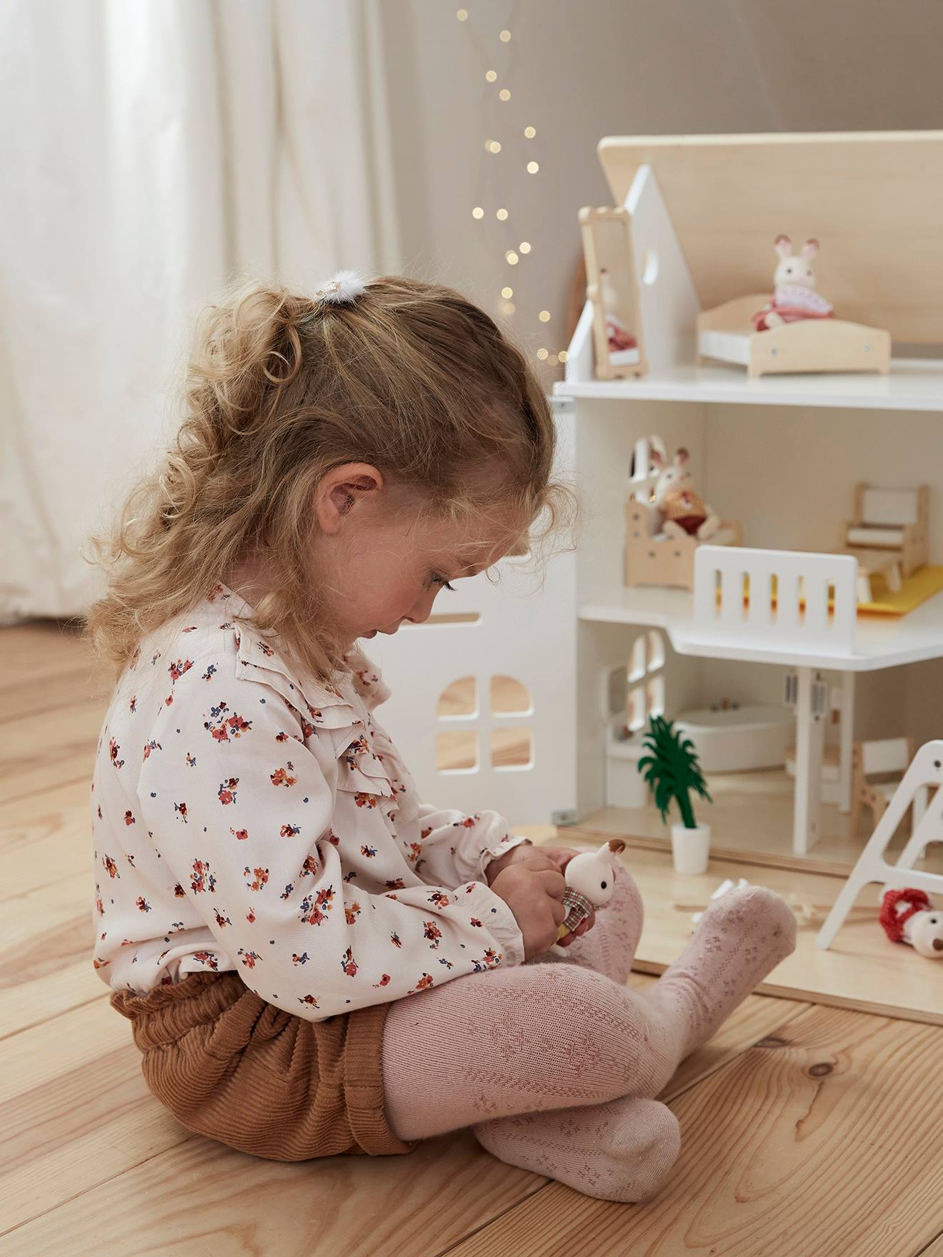 Calções de veludo cotelê castanho claro lisos para meninas