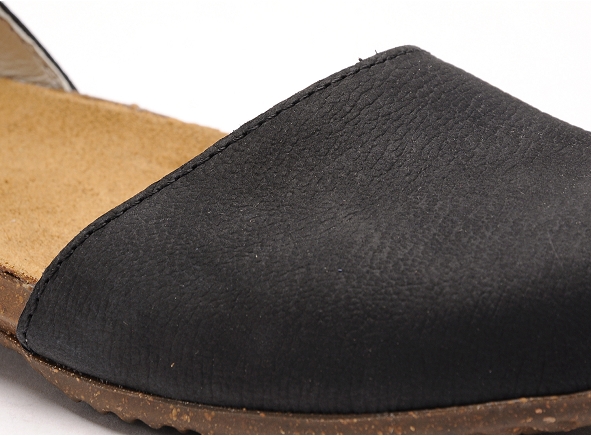 El naturalista nu pieds plats femme wakataua 412 noir