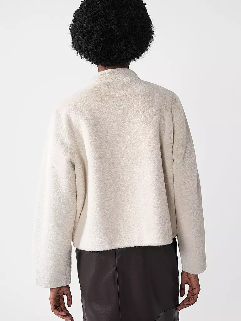 PRIDE TO BE Jacke in Felloptik DANJA creme