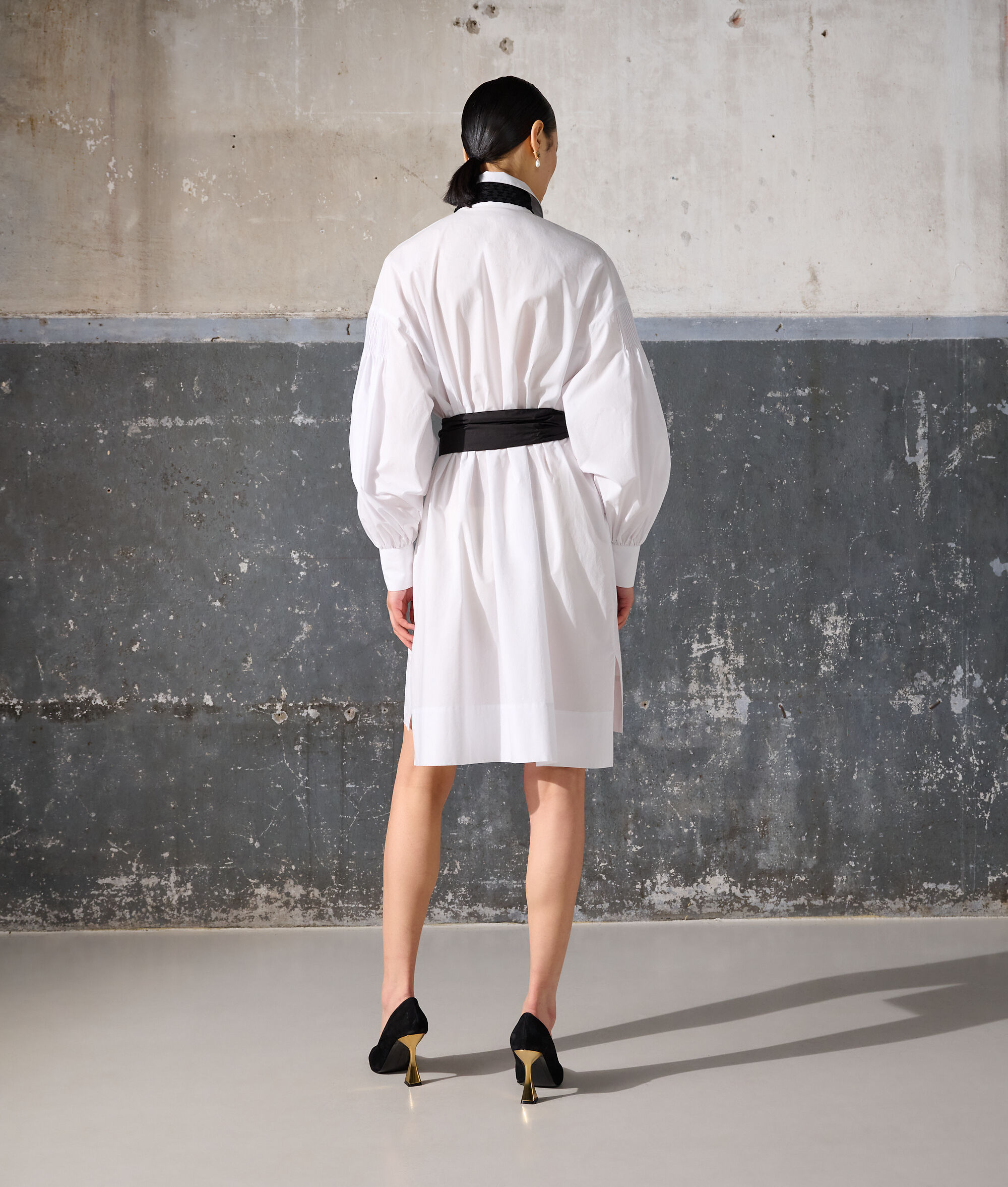 ROBE CHEMISE À LAVALLIÈRE SÉLECTIONNÉE PAR HUN KIM