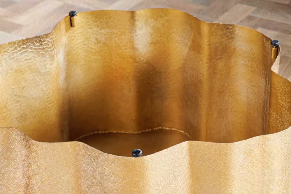 Design Couchtisch ORGANIC ORIENT 75cm gold Handarbeit