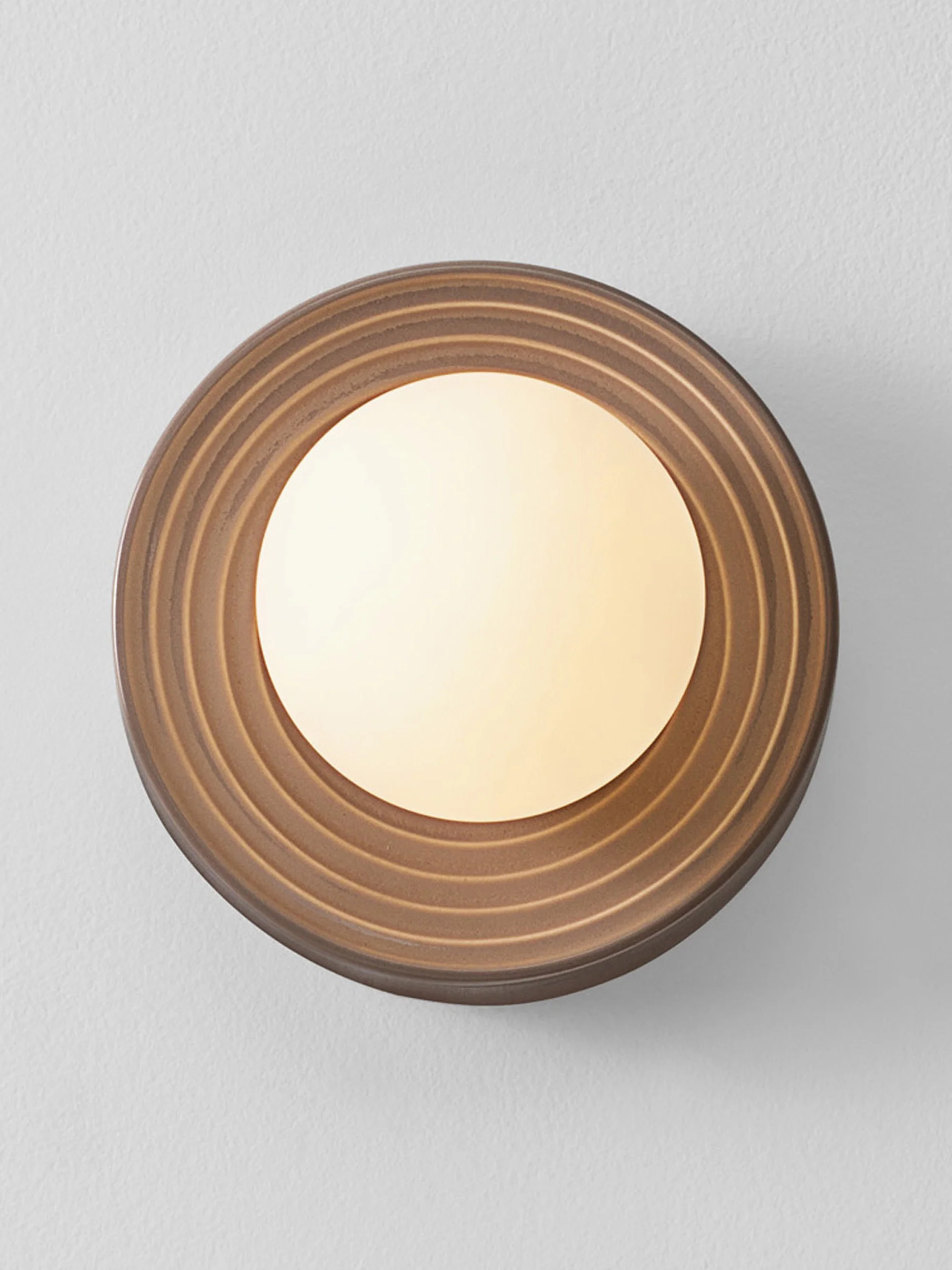 Dimbare wandlamp Orbique