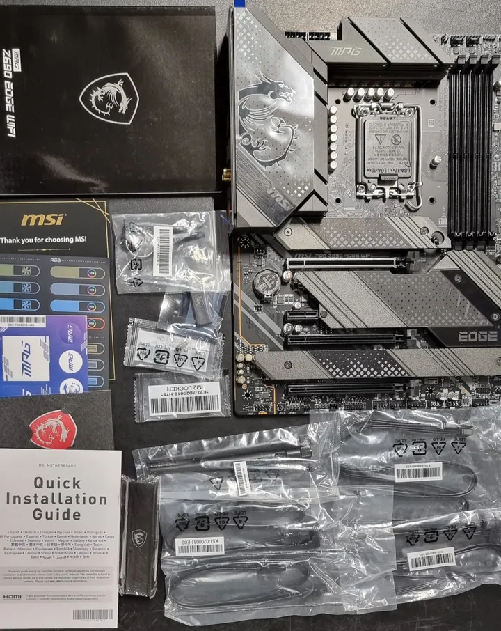 [OUTLET] - MSI MPG Z690 EDGE WIFI - Bundkort - ATX - LGA1700 sokkel - Z690 Chipset - USB-C Gen2, USB 3.2 Gen 1, USB 3.2 Gen 2, USB-C Gen 2x2 - 2.5 Gigabit LAN, Wi-Fi 6, Bluetooth - onboard grafik (CPU påkrævet) - HD Audio (8-kanaler)