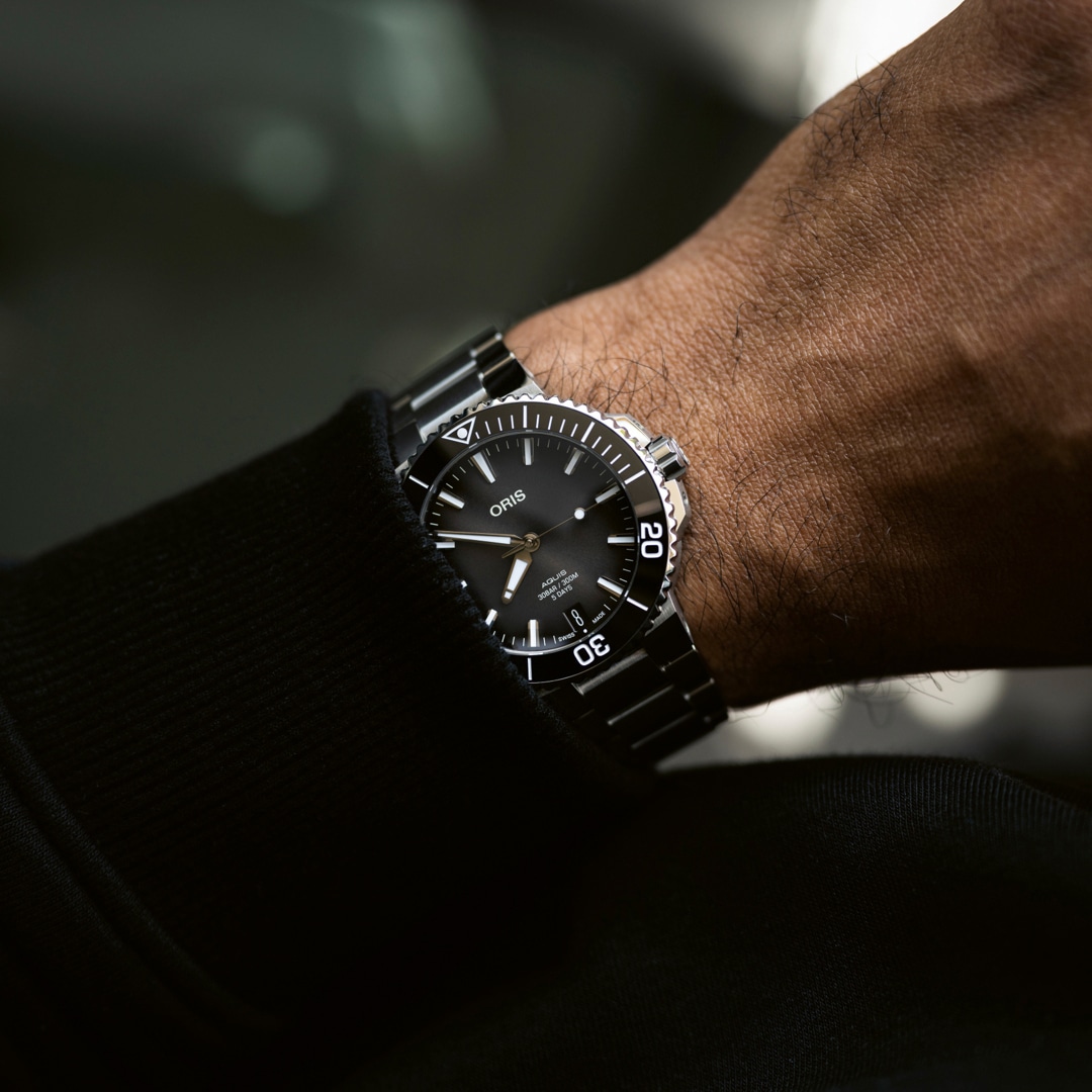 Oris Aquis Date Calibre 400 Schwarz Ø 41.5mm