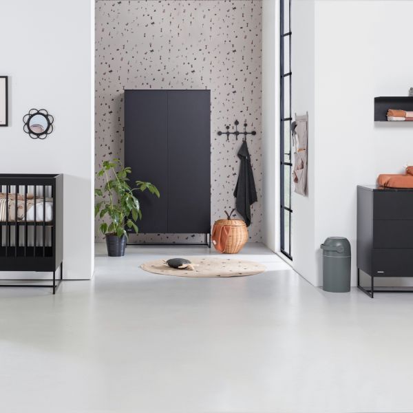 Kidsmill Modular 2 Babykamer Mat Zwart | Ledikant 60 x 120 cm   Commode   Kast 2-Deurs