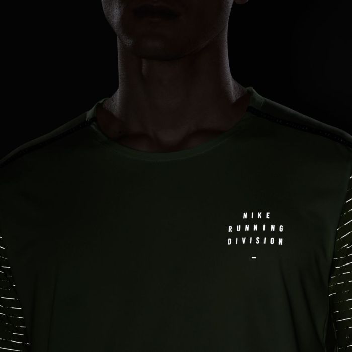 Nike Herre T-shirts Dri-Fit Rise 365 Run Division Tee