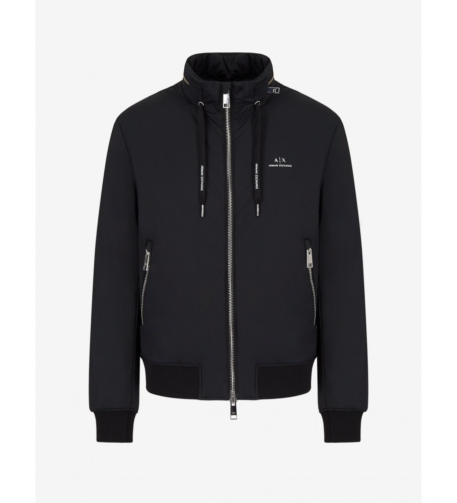Jaqueta Armani Exchange de nylon com capuz embutido, preta