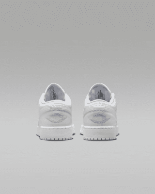 Air Jordan 1 Low Older Kids' Shoes