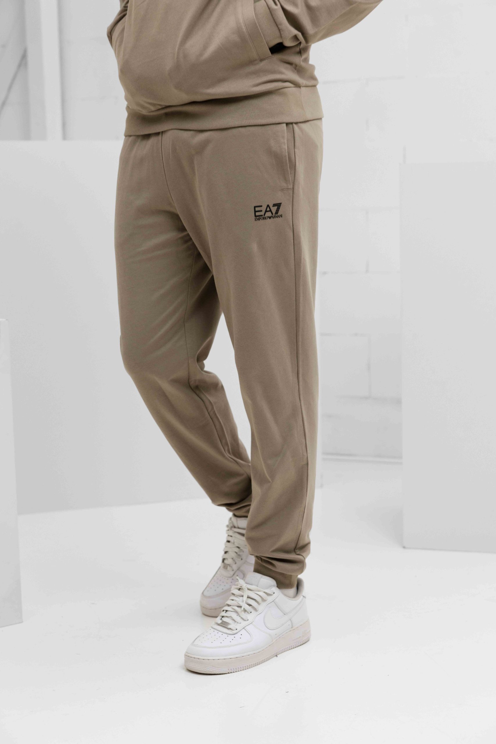EA7 Emporio Armani 8NPV65 Trainingspak Heren Beige