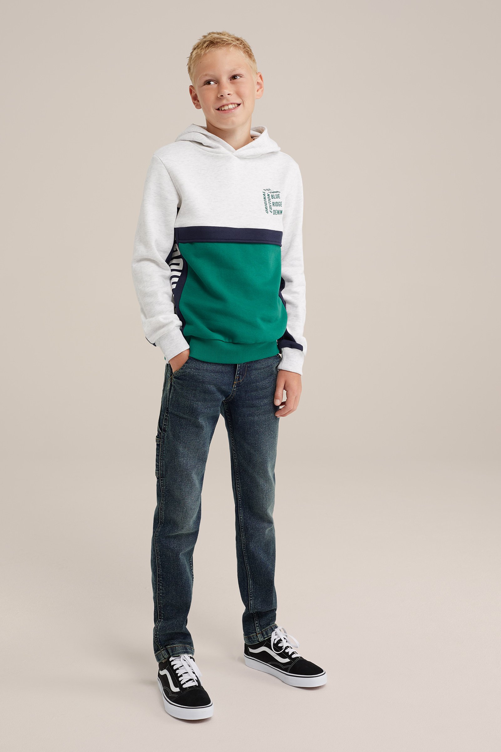 Jongens hoodie met colourblock Blue Ridge Wit
