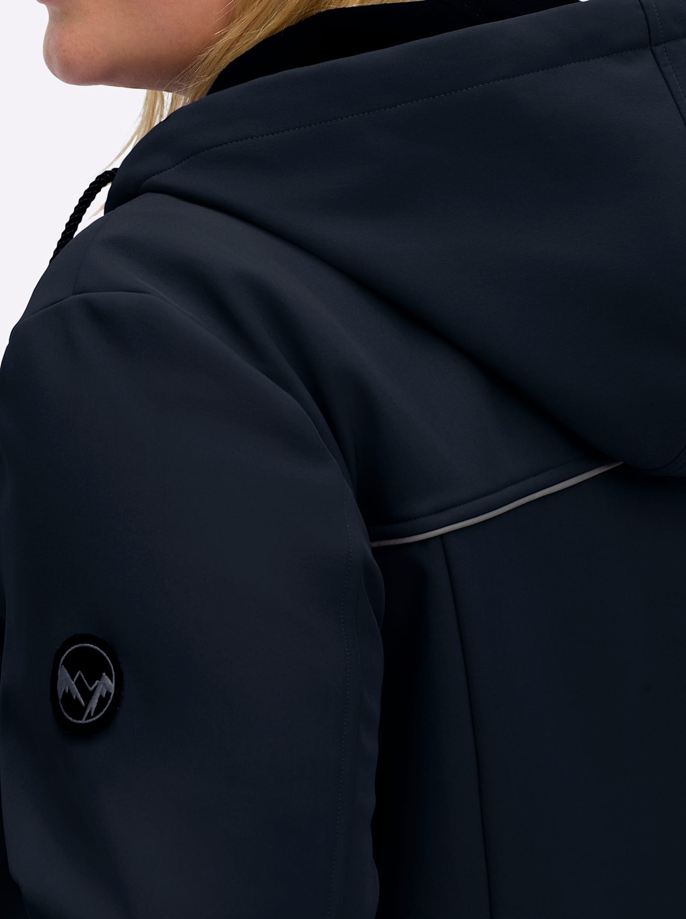 Sheego Softshelljacke mit Kapuze