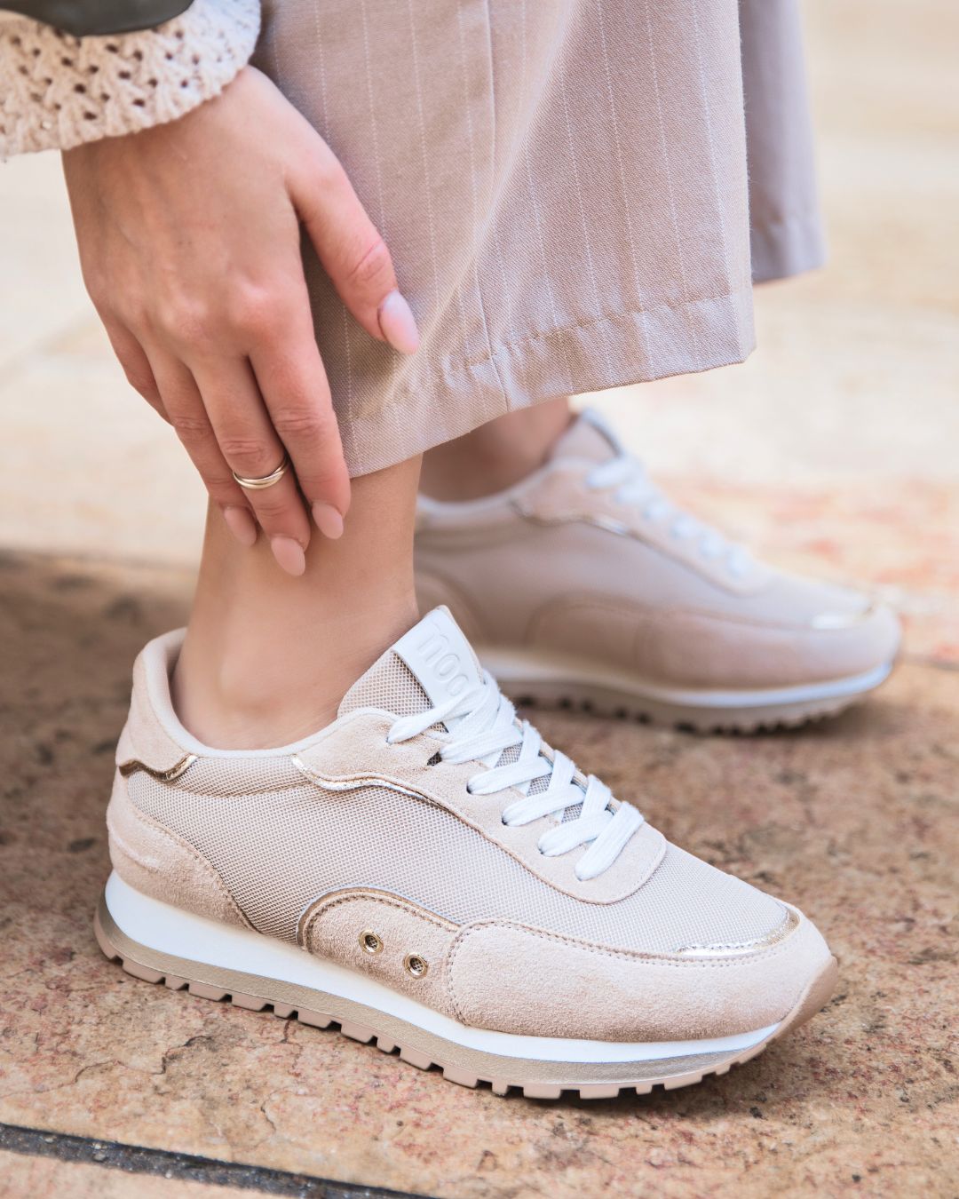 Basket femme beige à lacets - Louisa