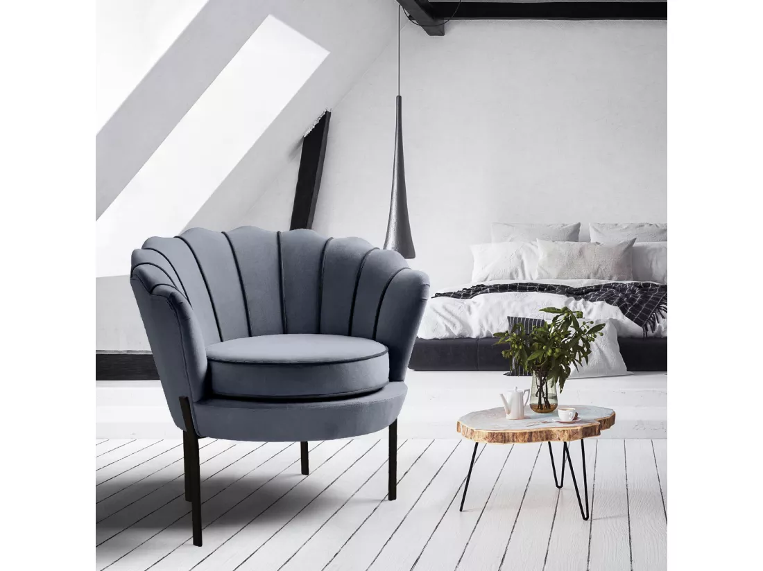Fauteuil coquillage en velours gris avec pieds noirs en métal HOEL