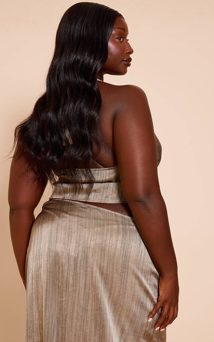Gris Top Court Grande Taille En Satin Texturé Imprimé Avec Col Licou Métallique Coordonné
