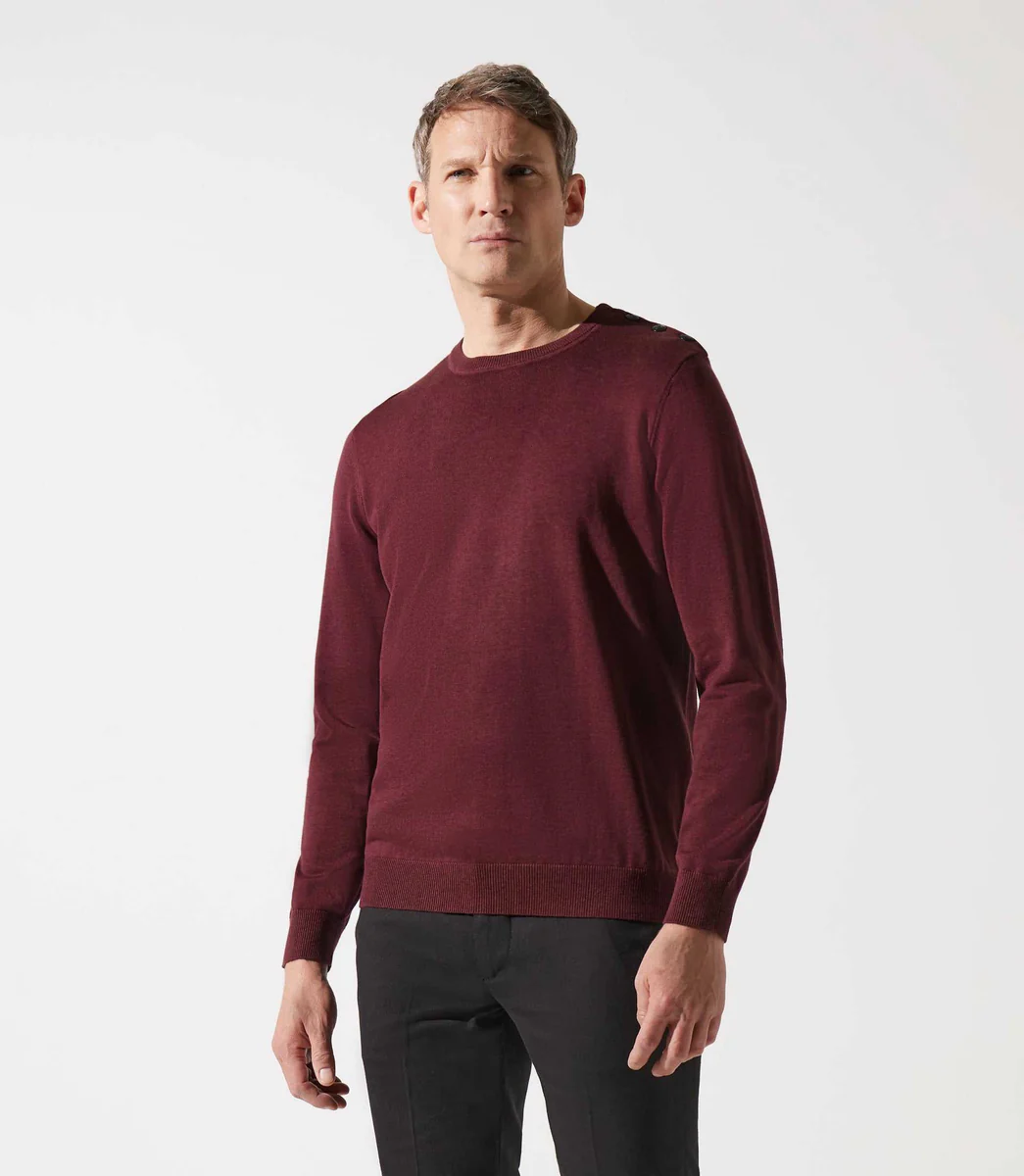 Pull col rond épaule boutonné bordeaux
