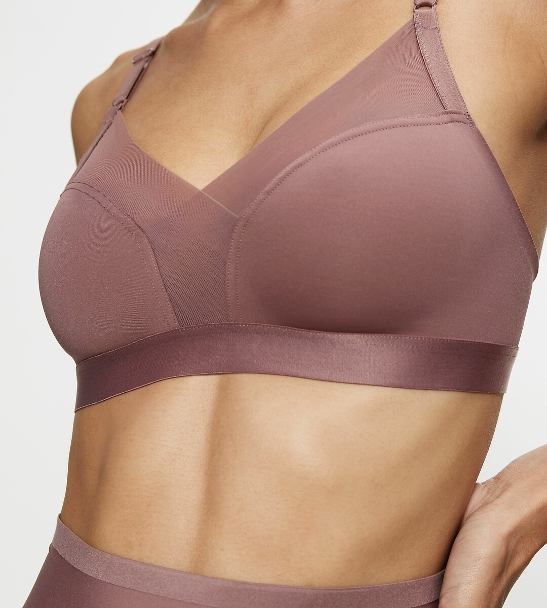 TRIUNFO<br>Bustier Shape Inteligente