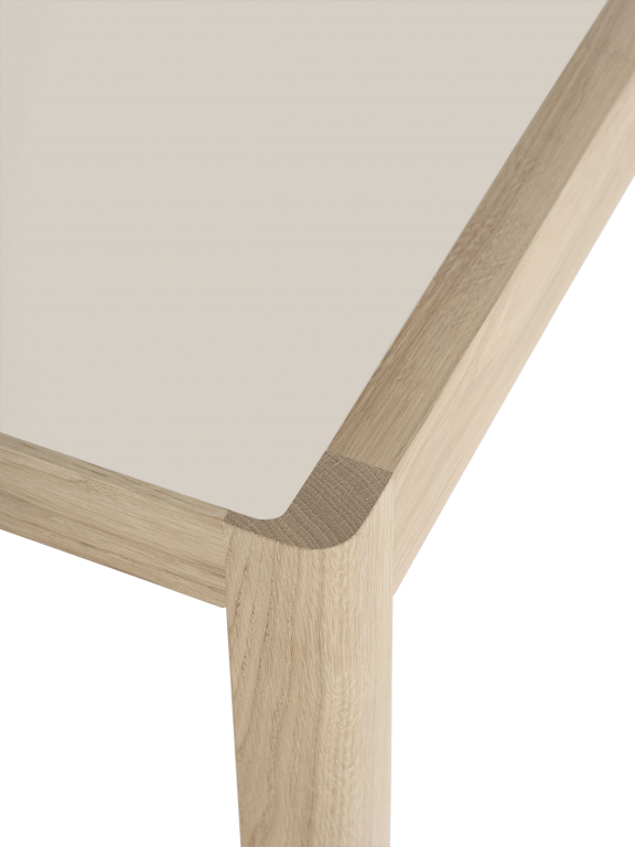 Muuto Workshop tafel 140x92cm Warm Grey Linoleum/Oak