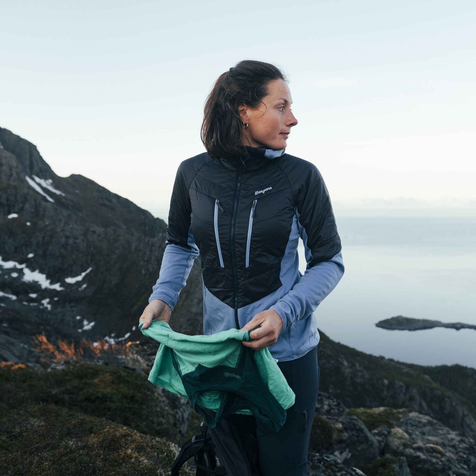 Tind Light Insulated Jacket Dame Navy Blue/Blueberry Milk