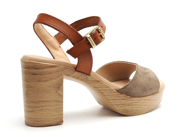 Coco abricot nu pieds talons femme coivers marron