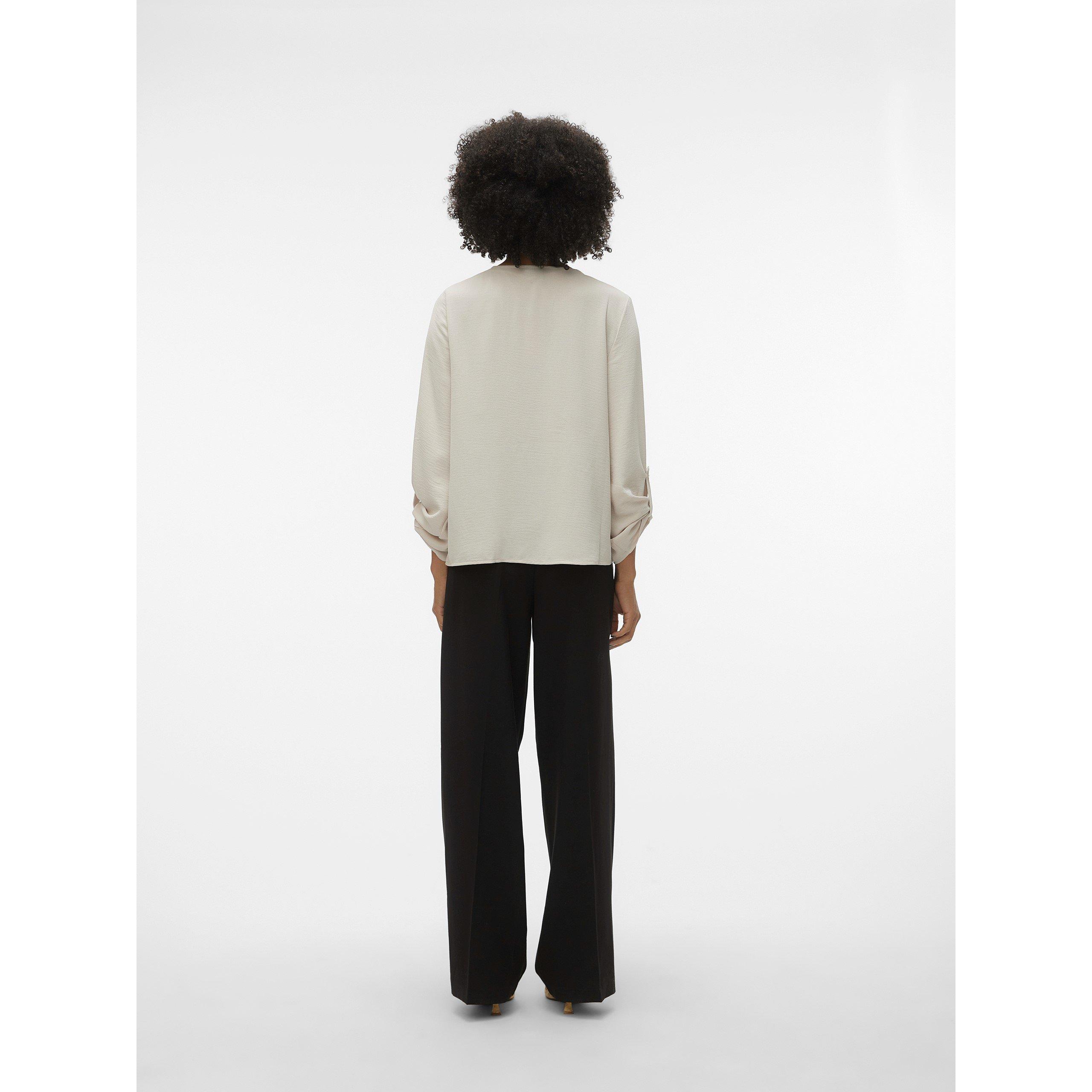 Vero Moda Classic Neck Blouse