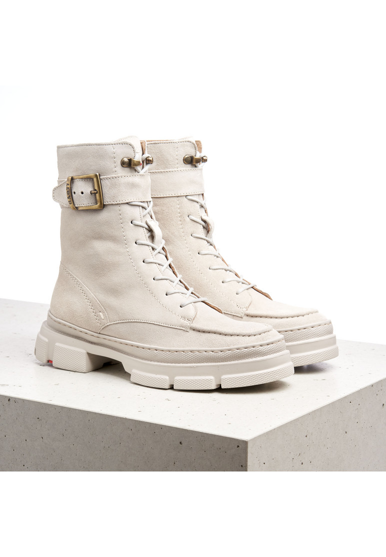 STIEFELETTE Weiss