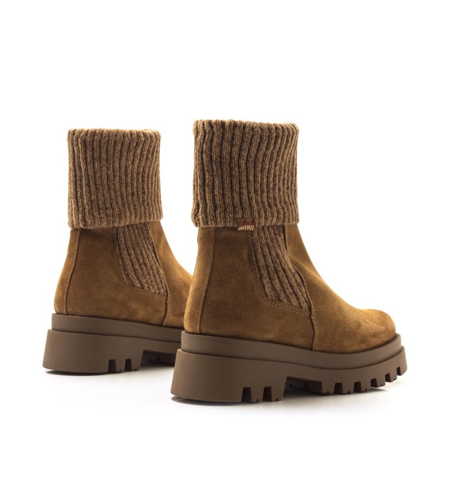 Botas de cano curto Mustang Casual em couro marrom, modelo 52732.