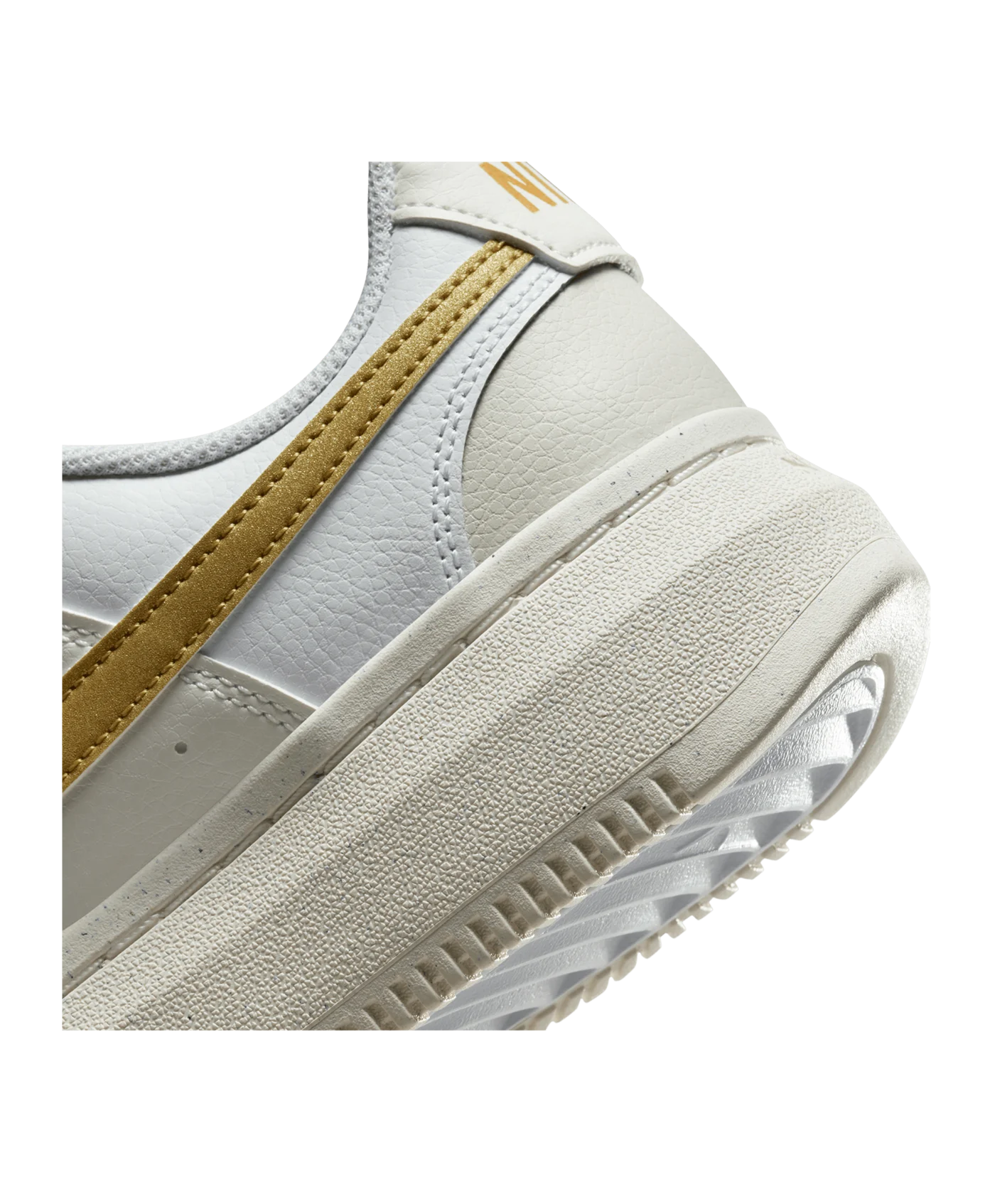 Nike Court Vision Alta Damen Weiss Gold F100