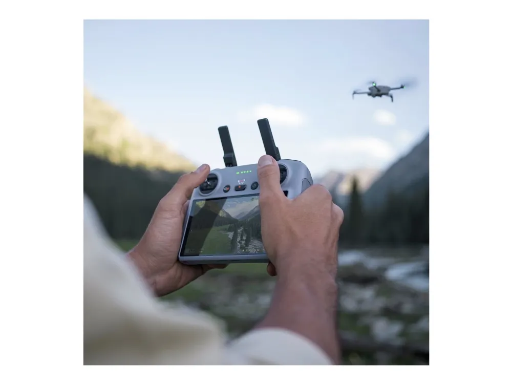 DJI Mini 4 Pro Fly More Combo - Drone - USB