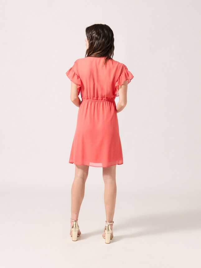 Robe courte cintrée