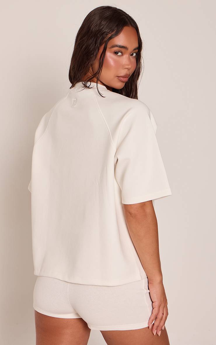 Crème Short En Jersey Interlock