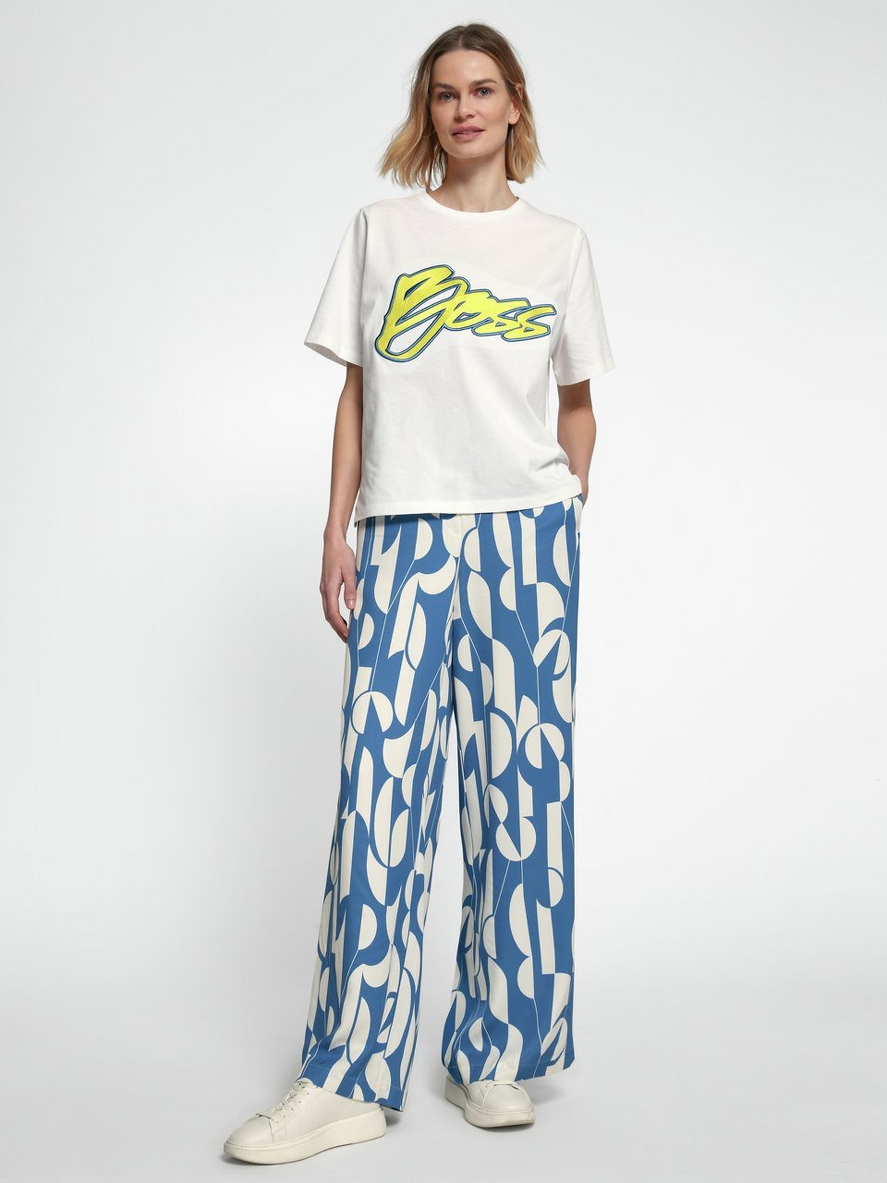 Rundhals-Shirt im Oversized-Style