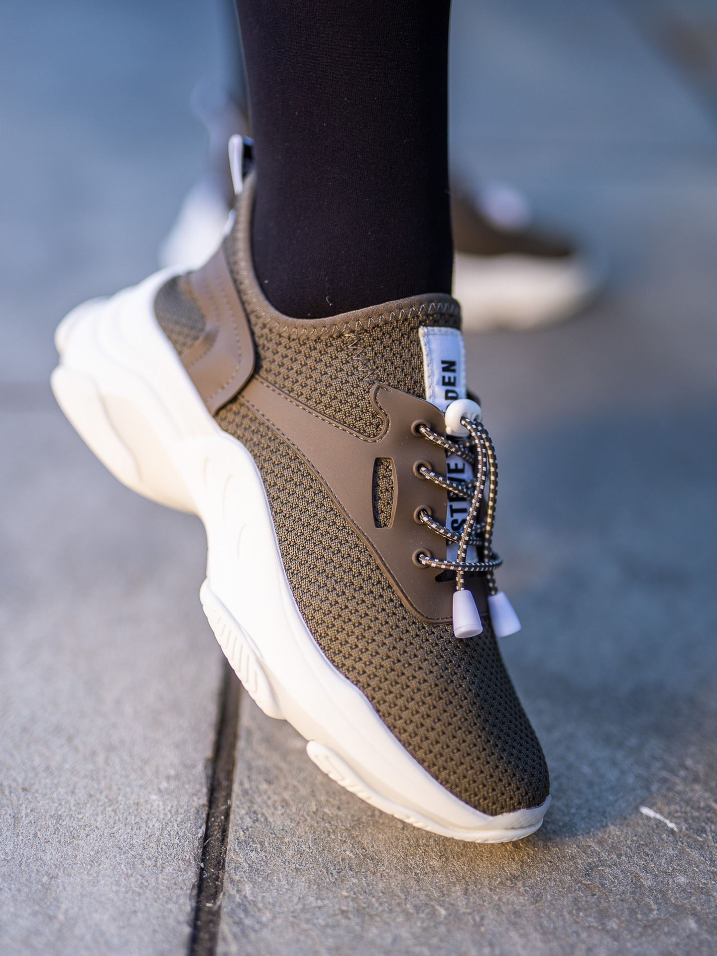 Match Sneaker