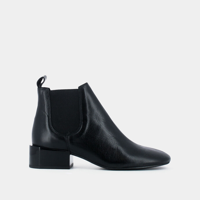 Bottines à talons carrés  en cuir noir