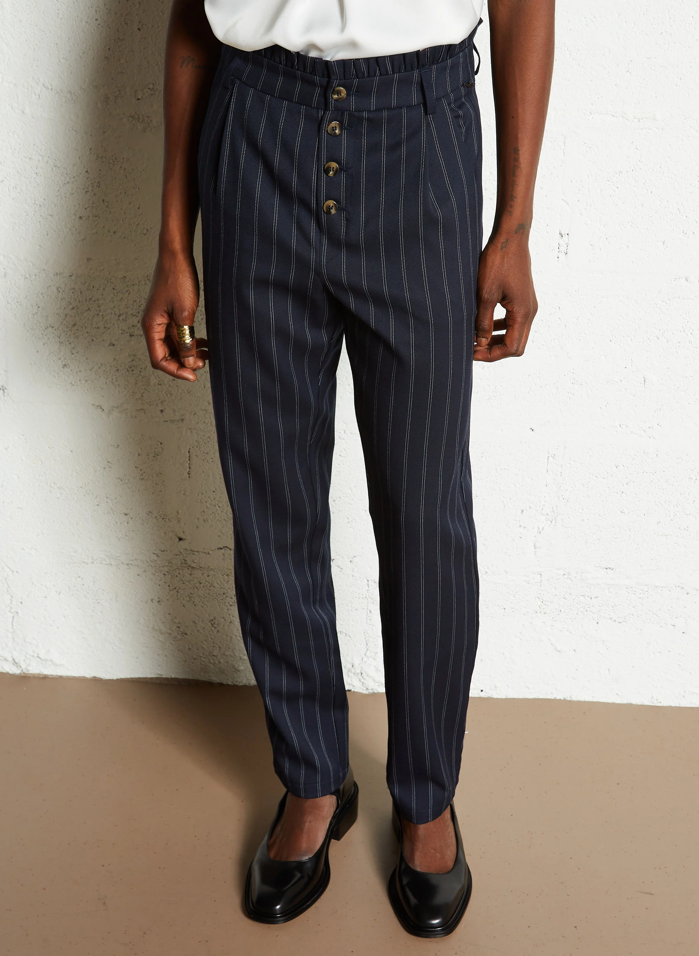 PARROT - Pantalon à pinces à rayures | Bleu