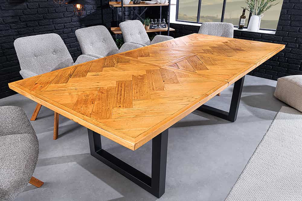 Ausziehbarer Esstisch MOSAIK 160-200cm braun Pinie recyceltes Massivholz Metall schwarz