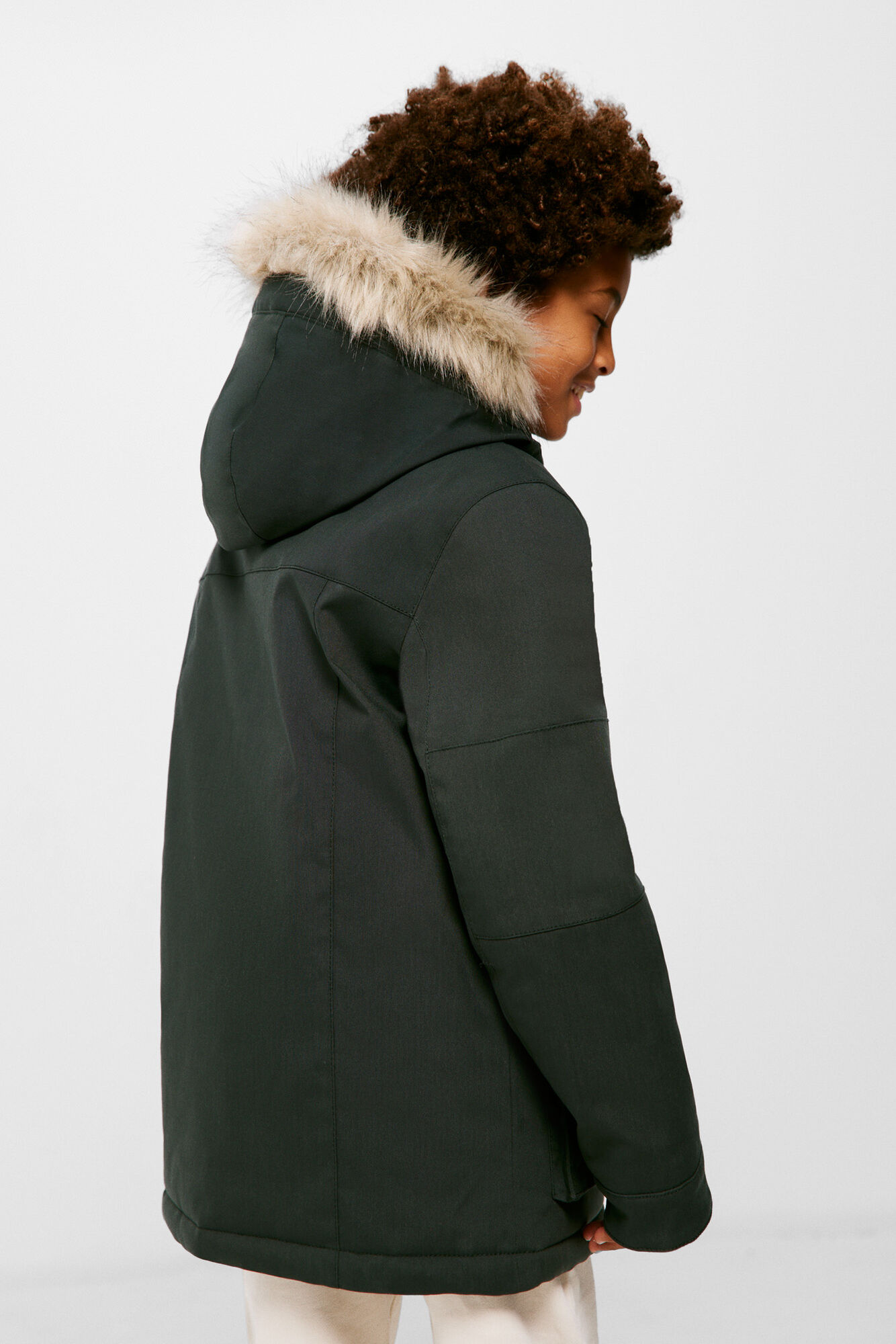 Parka com capuz de pele para meninos