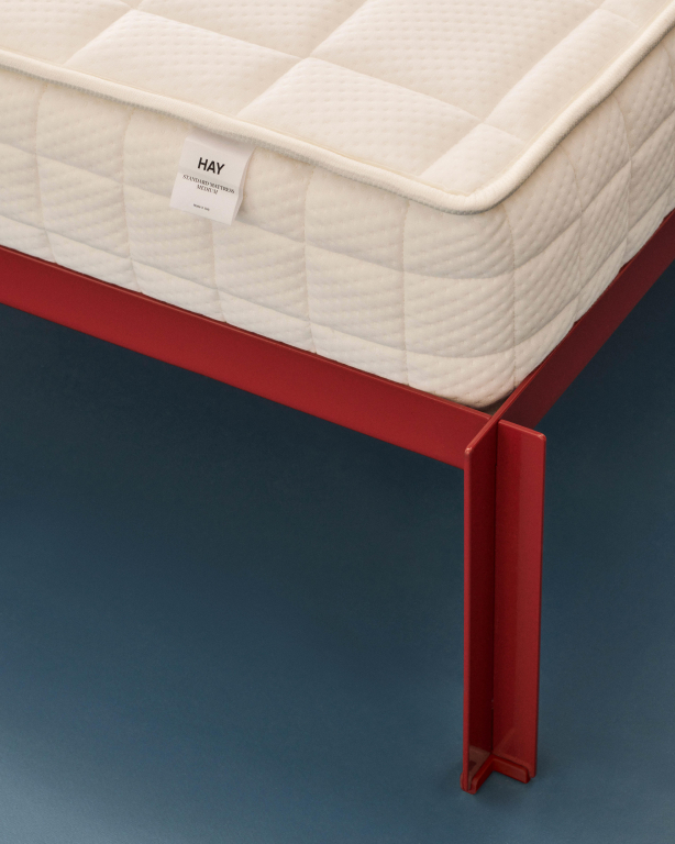 Hay Connect bed 140x200 donkerblauw