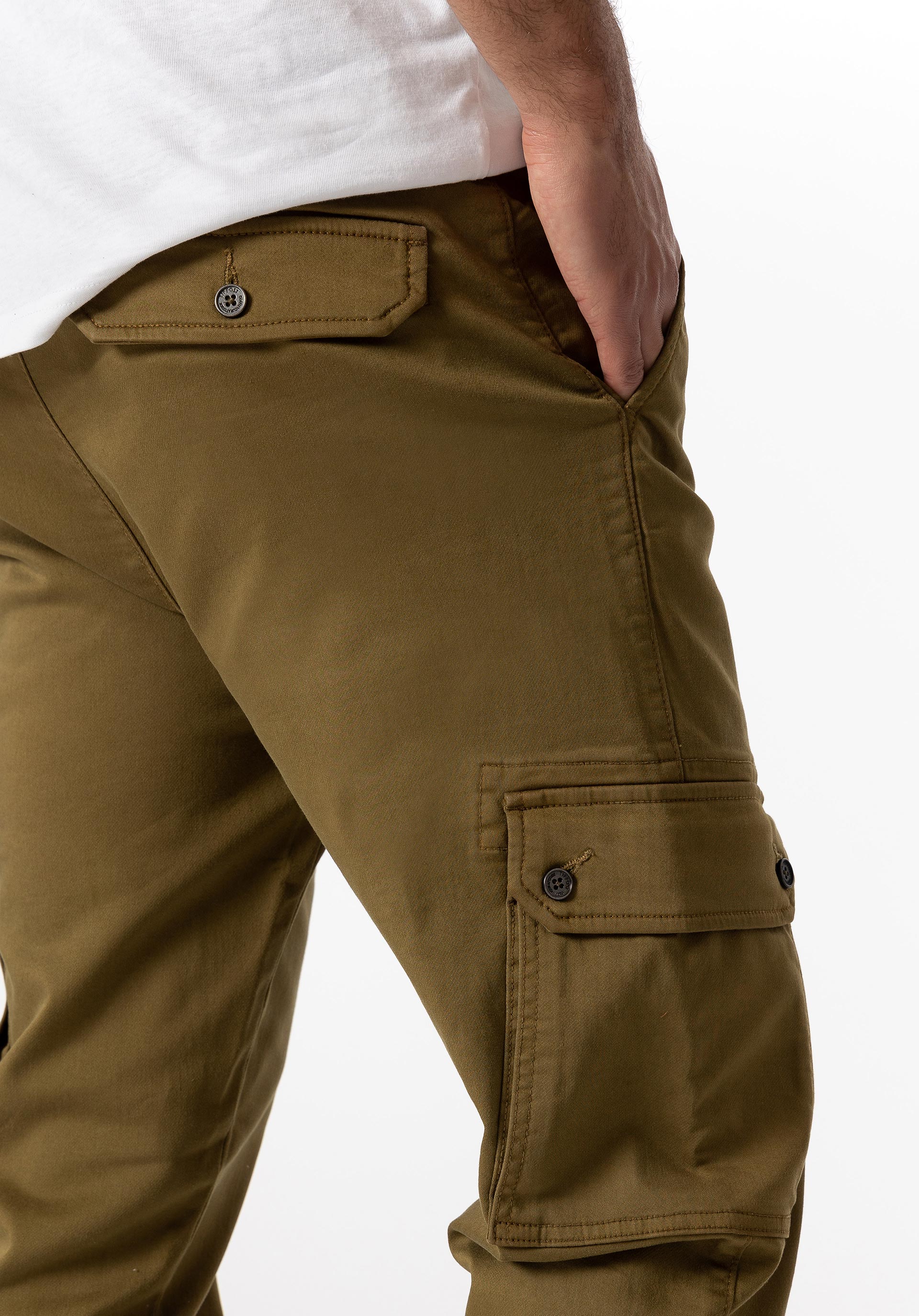 Calças Cargo Comfort Fit