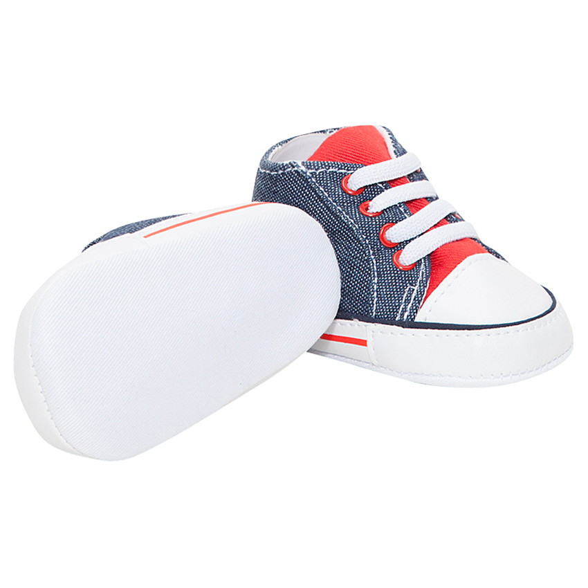 Baskets montantes en toile effet jeans avec patch drapeau