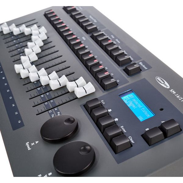 Showtec SM-16/2 FX
