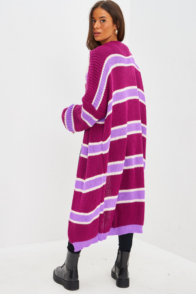Gilet long aubergine en mailles à bandes violettes