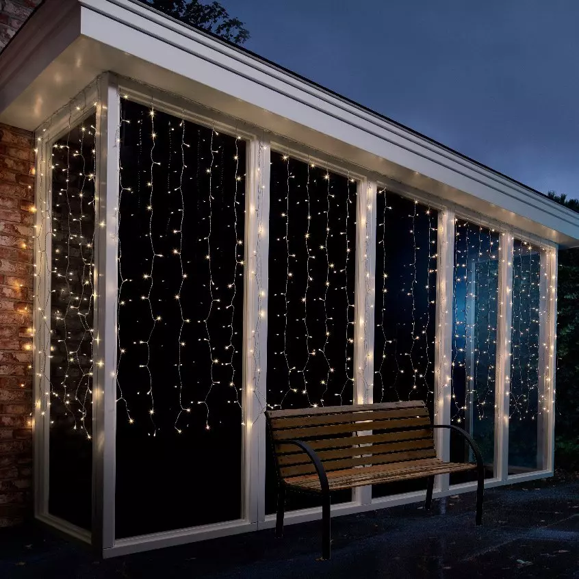Rideau lumineux H1,50 m L2,25 m 240 LED Super chaser Blanc chaud